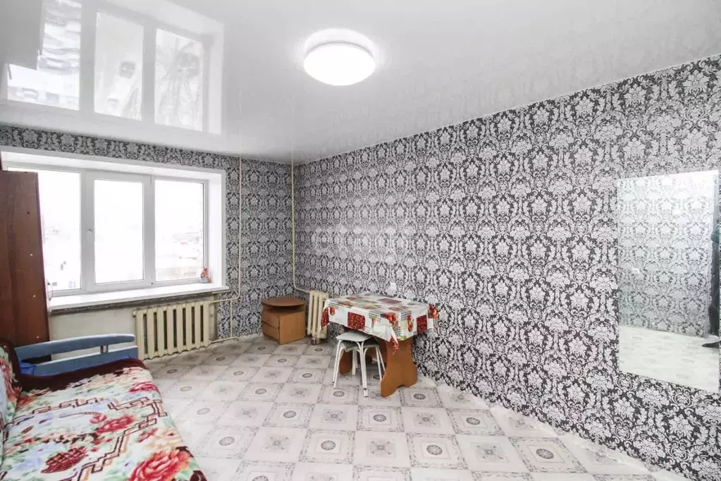 Комната Тюменская область, Тюмень ул. Республики, 212 (17.8 м) - Фото 1