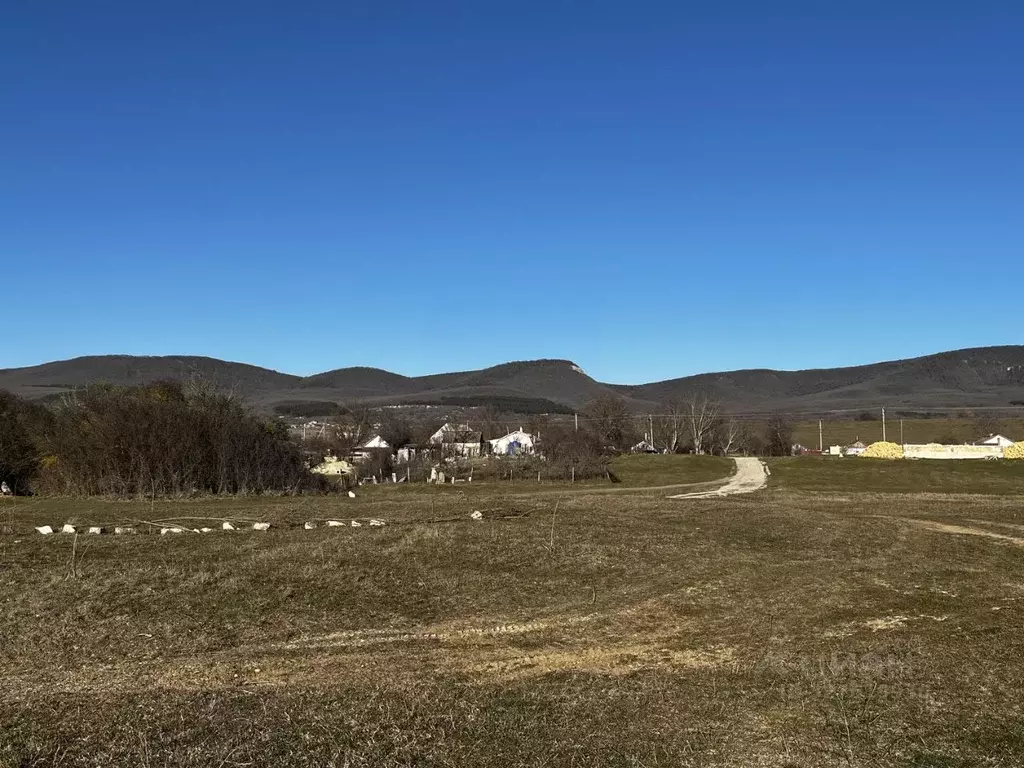 Участок в Крым, Белогорский район, с. Богатое ул. Озерная (9.0 сот.) - Фото 2