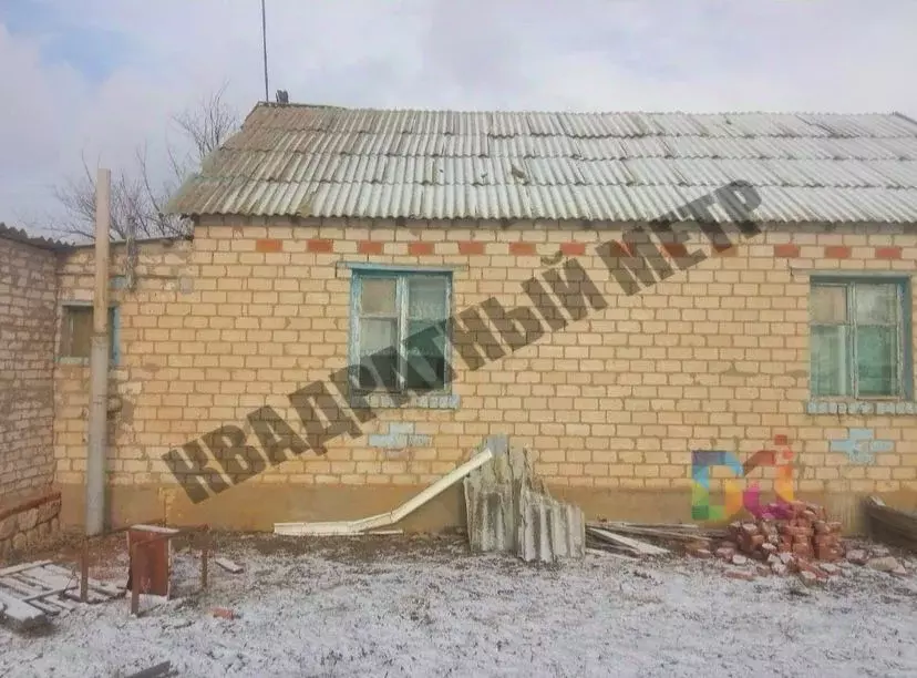 Дом в Калмыкия, Малодербетовский район, пос. Ханата ул. Городовикова ... - Фото 2