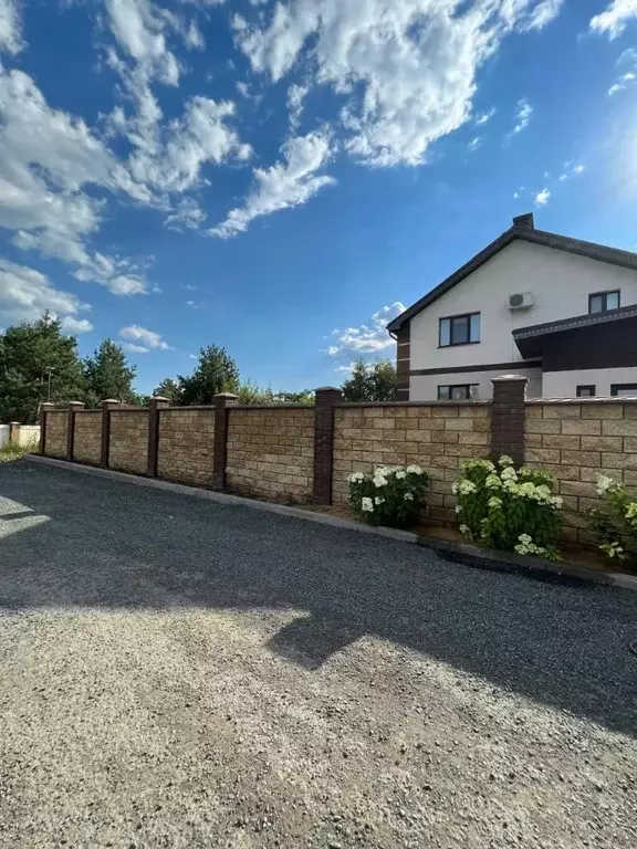 Дом в Самарская область, Красноярский район, Светлое Поле с/пос, с. ... - Фото 1