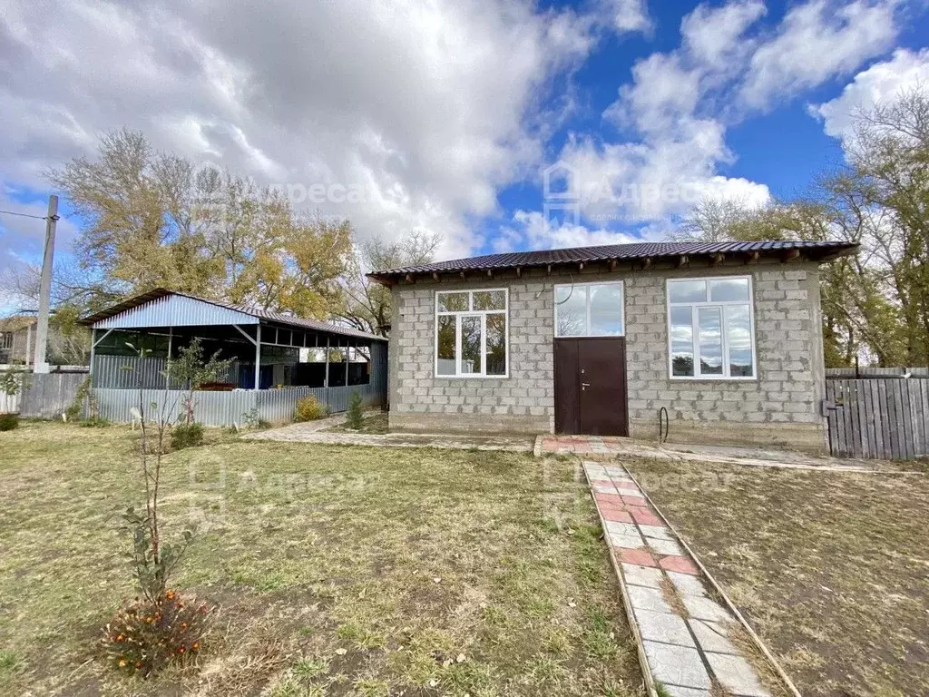 Дом в Волгоградская область, Иловля рп ул. Магистральная (83 м) - Фото 1