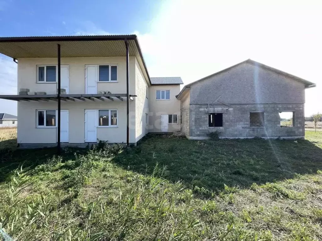 Дом в Краснодарский край, Темрюкский район, Ахтанизовское с/пос, пос. ... - Фото 2