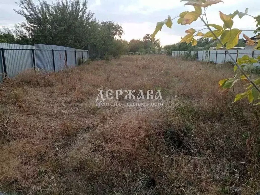 Участок в Белгородская область, Старый Оскол ул. Ватутина (9.3 сот.) - Фото 1