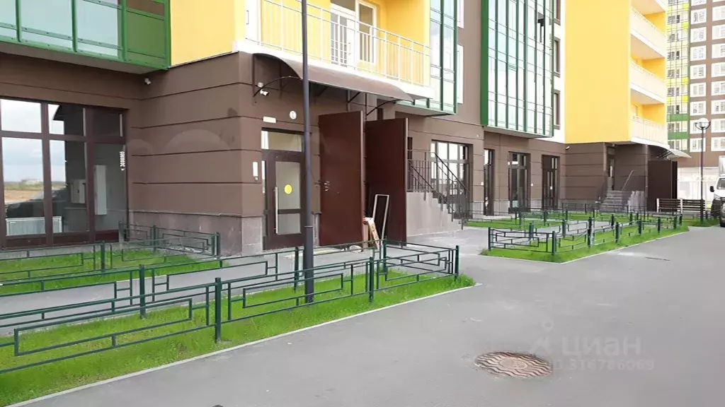 Помещение свободного назначения в Ленинградская область, Мурино ... - Фото 0