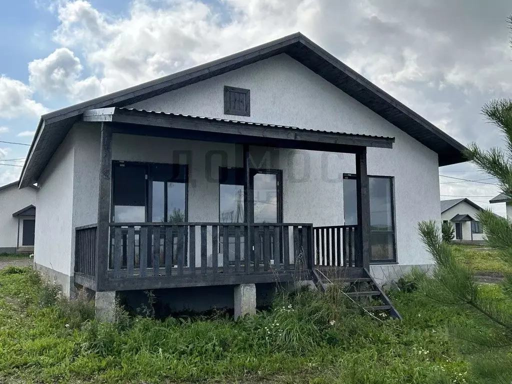 Дом в Свердловская область, Полевской муниципальный округ, с. ... - Фото 1