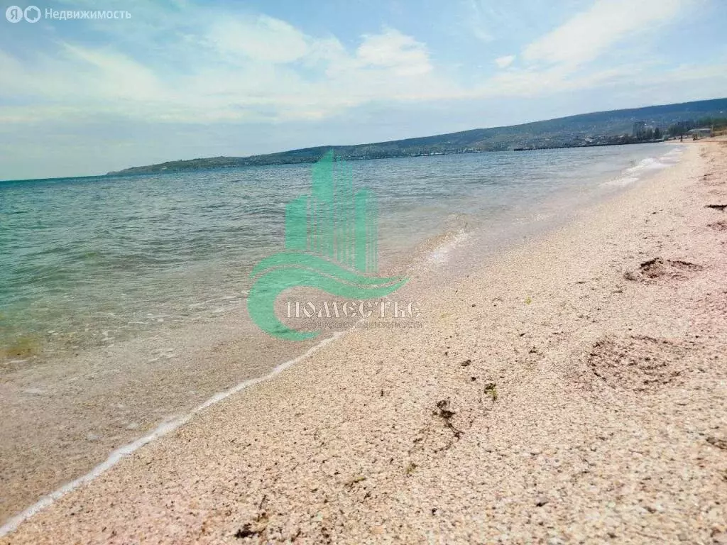 Дом в Феодосия, Черноморская набережная (639.7 м) - Фото 0