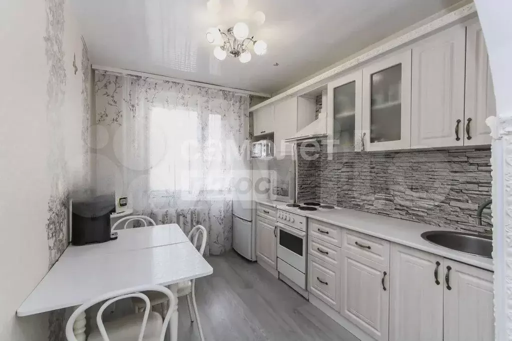 3-к. квартира, 70 м, 4/9 эт. - Фото 1