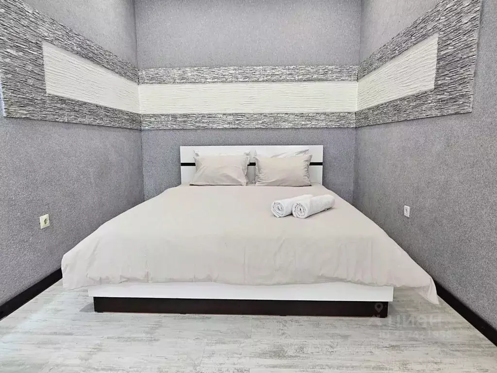 2-к кв. Кемеровская область, Кемерово ул. Серебряный Бор, 27 (42.0 м) - Фото 0