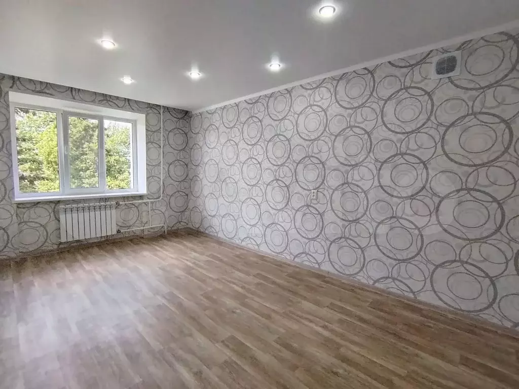 Комната 17,5 м в 1-к., 2/5 эт. - Фото 0