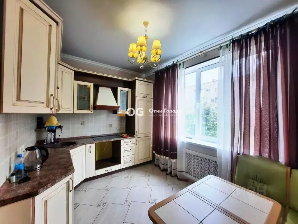 2-к кв. Брянская область, Брянск ул. Фокина, 95 (69.7 м) - Фото 1