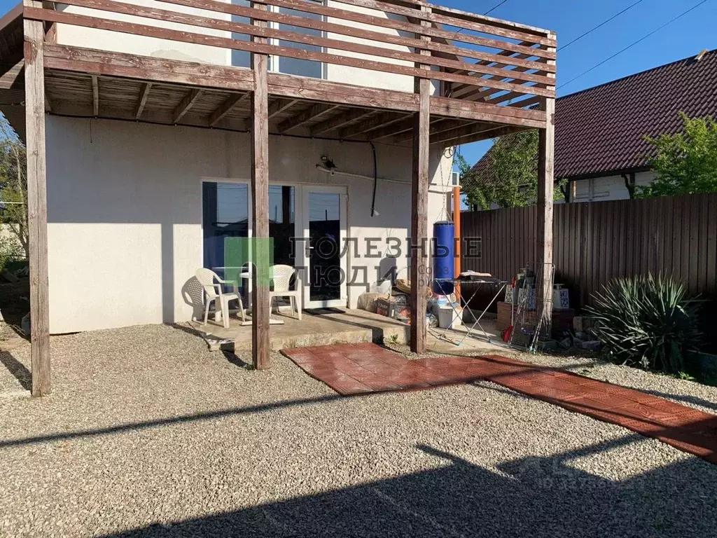 Дом в Крым, Сакский район, с. Молочное ул. Дружбы, 66В (137 м) - Фото 2