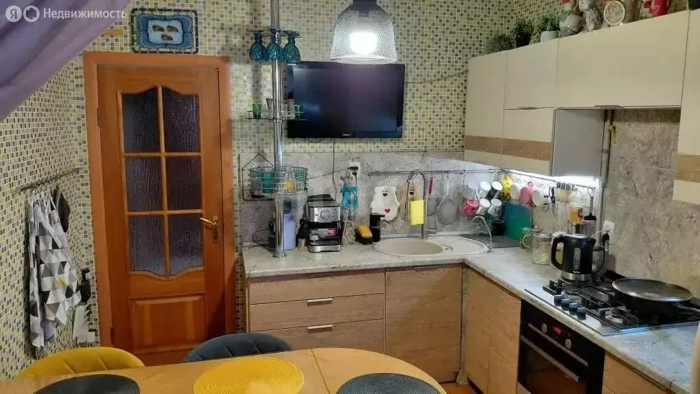 3-комнатная квартира: посёлок Воротынск, улица 50 лет Победы, 12 (53.1 ... - Фото 2