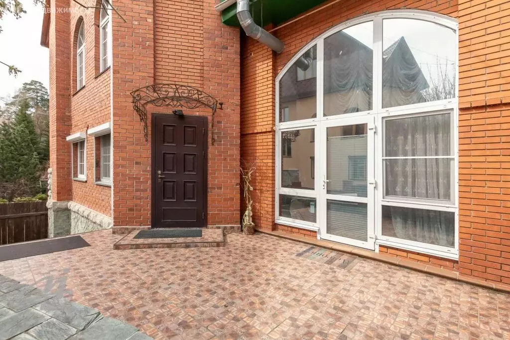Дом в Барнаул, проезд Лесная Поляна (450 м) - Фото 1