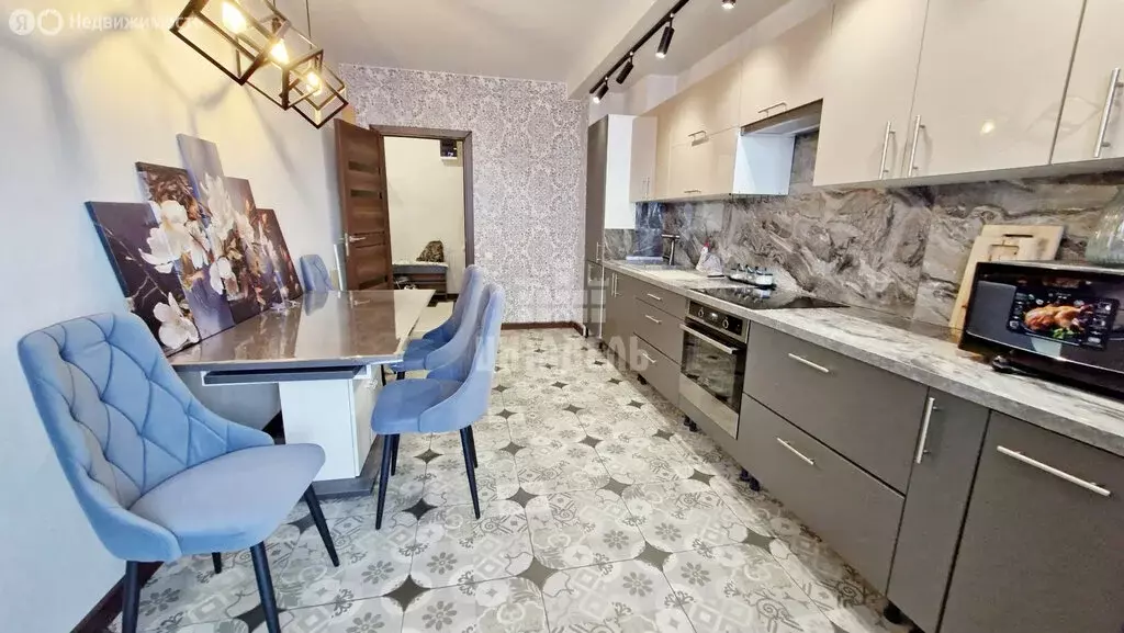 2-комнатная квартира: Воронеж, Ракетный переулок, 2 (71 м) - Фото 1