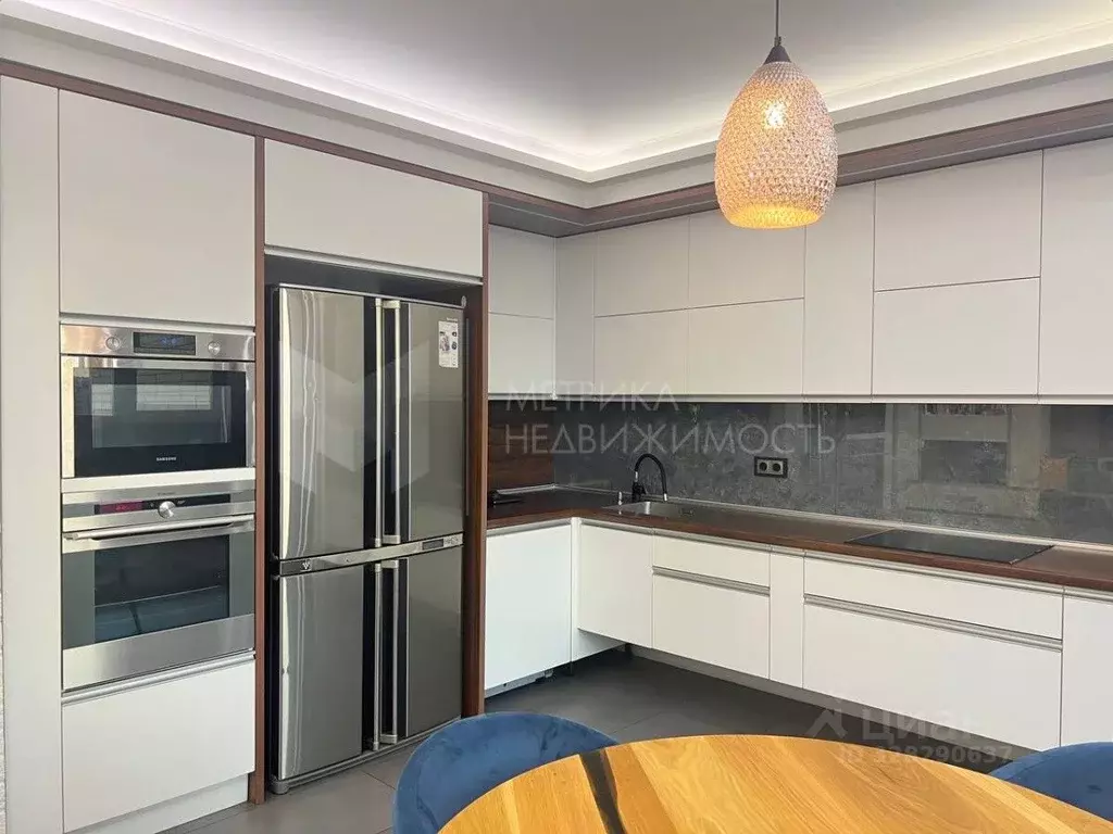 2-к кв. Тюменская область, Тюмень Ямская ул., 86 (92.0 м) - Фото 1