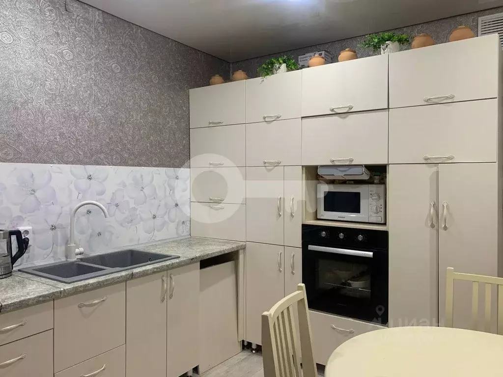 3-к кв. Татарстан, Казань ул. Александра Курынова, 10к1 (75.6 м) - Фото 0