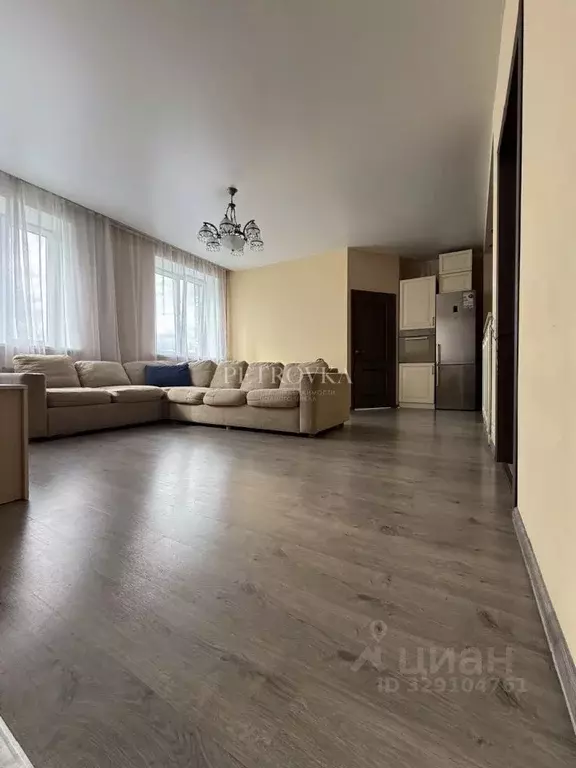 3-к кв. Москва ул. Адмирала Лазарева, 63к3 (69.1 м) - Фото 1