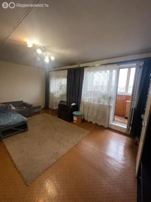 4-комнатная квартира: Екатеринбург, Окружная улица, 8 (77.7 м) - Фото 1