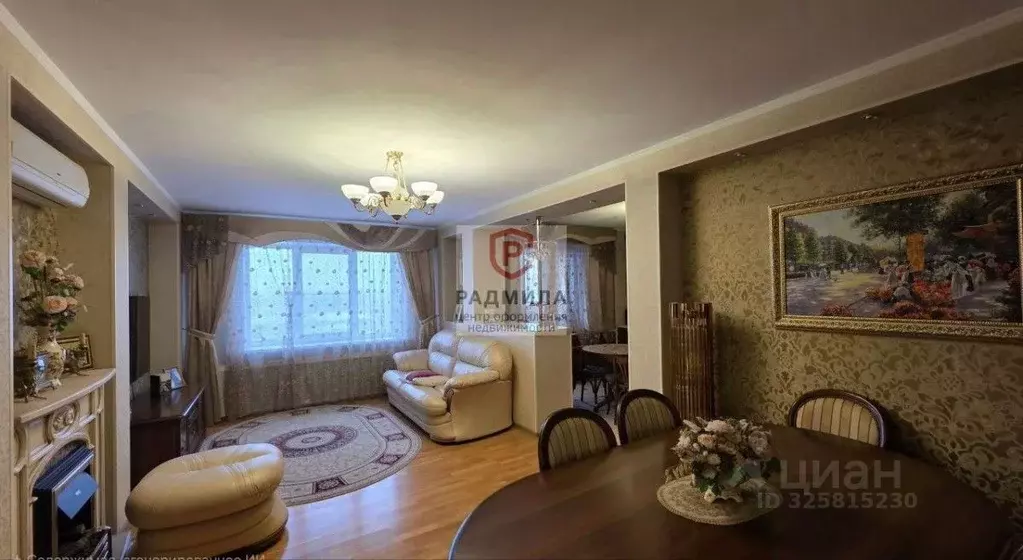 4-к кв. Московская область, Сергиев Посад просп. Красной Армии, 218 ... - Фото 1