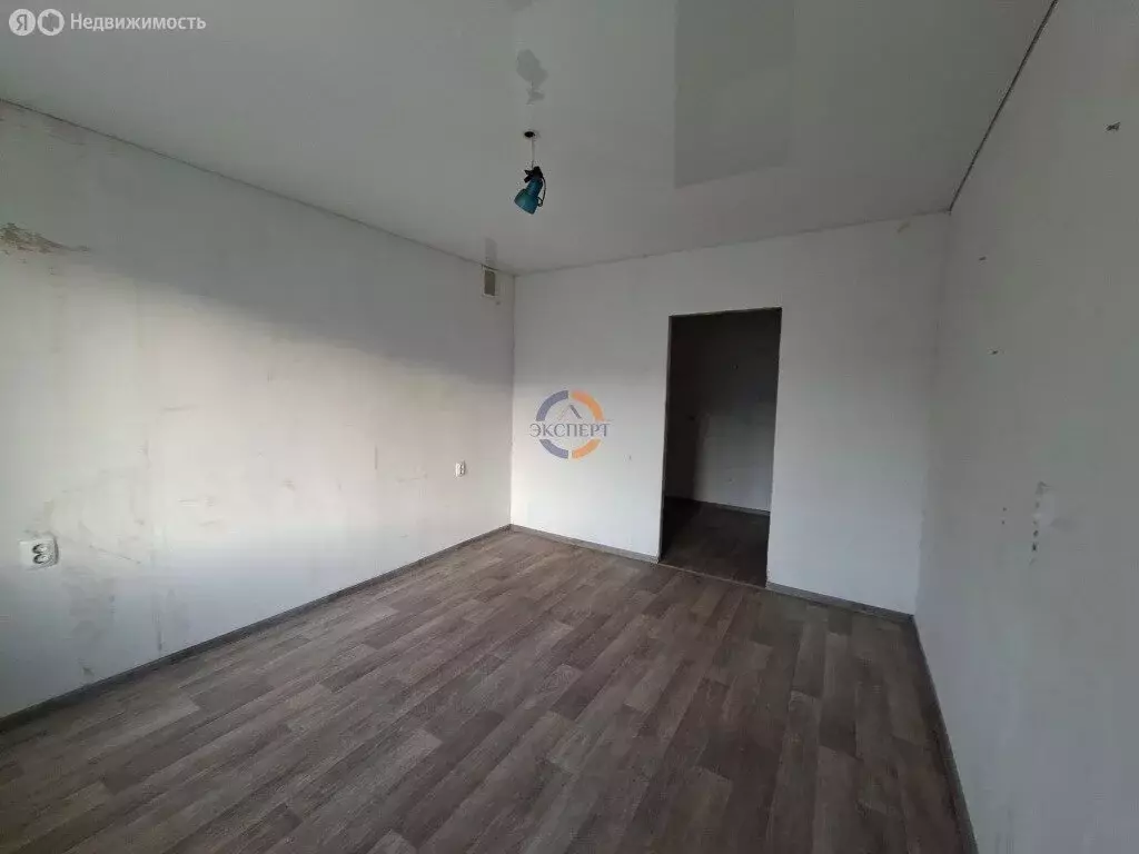 1к в 4-комнатной квартире (18 м) - Фото 1