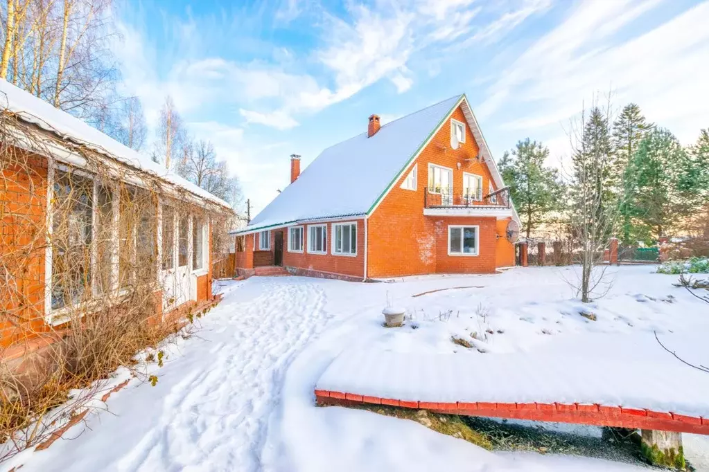 Коттедж в Пермский край, д. Гарюшки ул. Набережная, 21А (740 м) - Фото 2