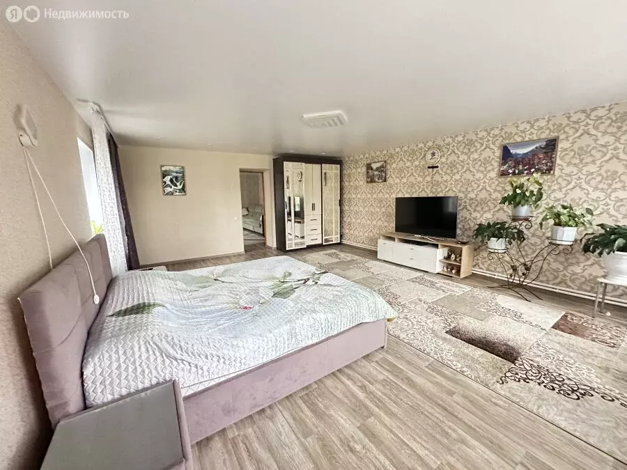 Дом в Астрахань, Староастраханская улица, 17Б (140 м) - Фото 0