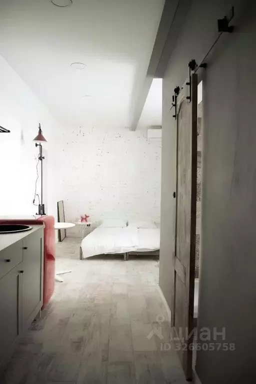 Студия Приморский край, Владивосток Алеутская ул., 41А (18.6 м) - Фото 1