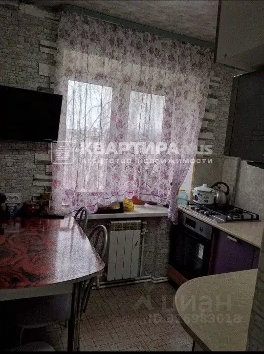 3-к кв. Свердловская область, Невьянск ул. Чапаева, 26 (56.1 м) - Фото 0