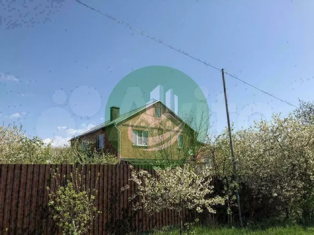 Дом 350 м на участке 6 сот. - Фото 0