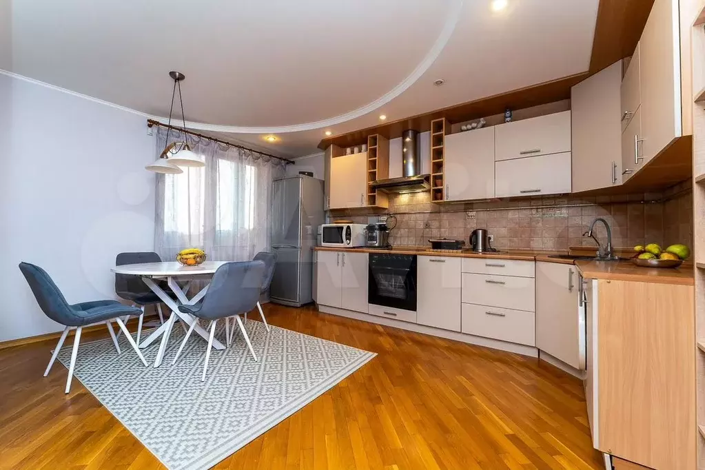 2-к. квартира, 70 м, 10/12 эт. - Фото 1