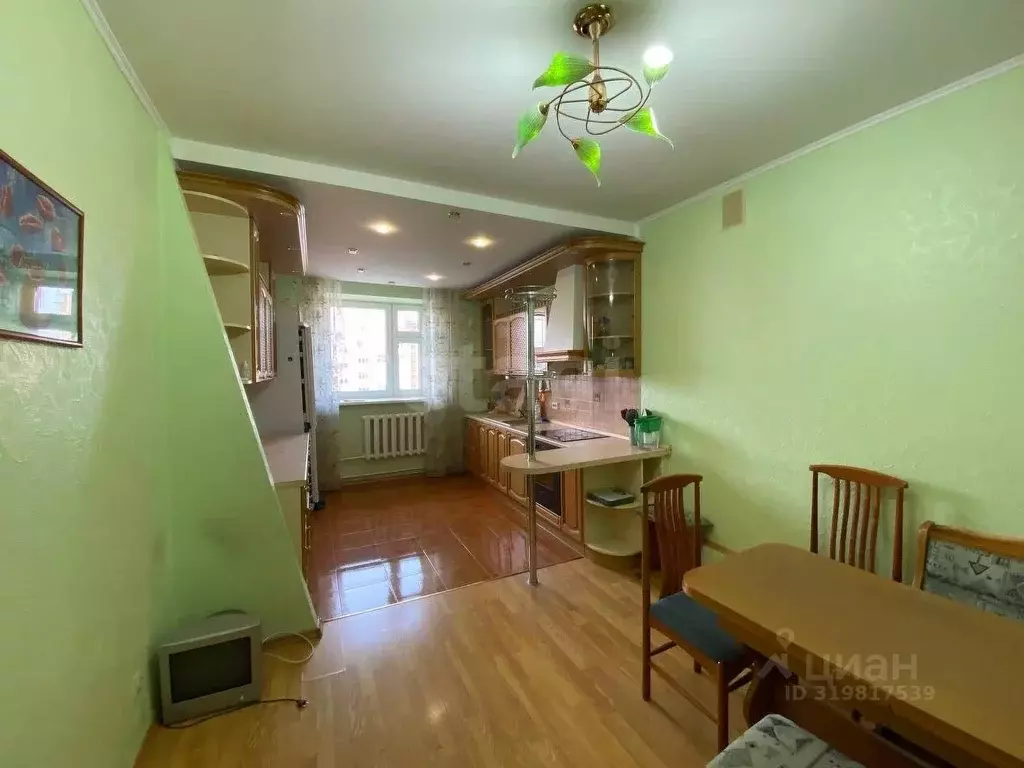 3-к кв. Ямало-Ненецкий АО, Салехард ул. Республики, 76 (112.6 м) - Фото 0