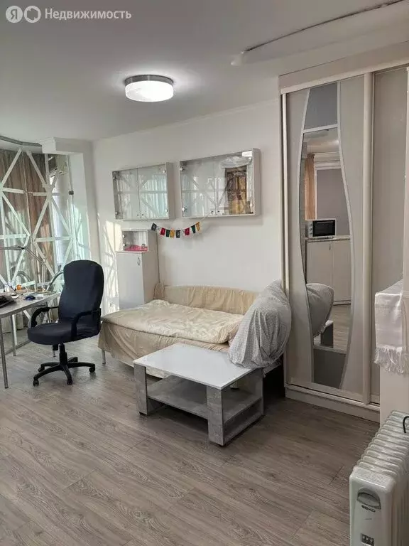 Квартира-студия: Белгород, улица Белгородского Полка, 62 (41.4 м) - Фото 2