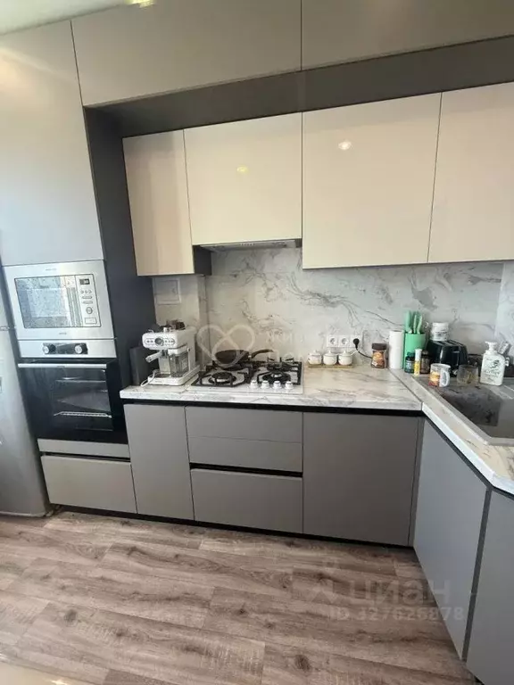 3-к кв. Волгоградская область, Волгоград ул. Быстрова, 58 (64.1 м) - Фото 1