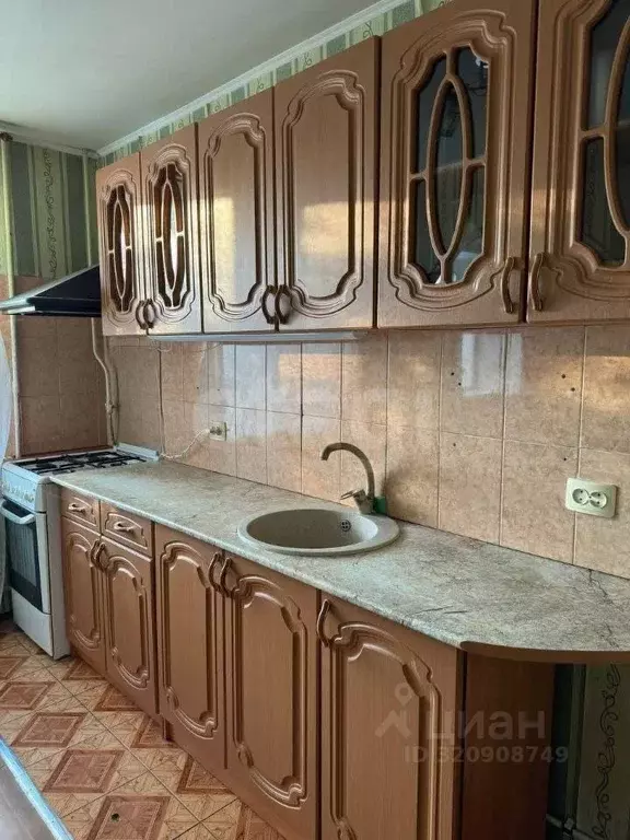 3-к кв. Саратовская область, Энгельс ул. Колотилова, 70 (60.0 м) - Фото 0
