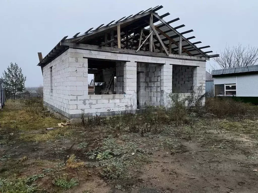 Дом в Воронежская область, Семилуки Молодежная ул., 35А (80 м) - Фото 0