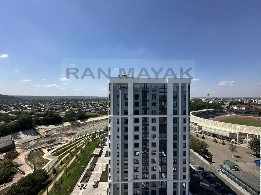 2-к кв. Адыгея, Майкоп ул. Гагарина, 1 (69.98 м) - Фото 1