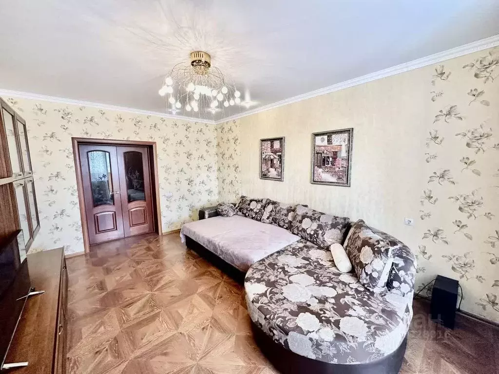 2-к кв. Белгородская область, Белгород Гостенская ул., 12 (80.4 м) - Фото 1