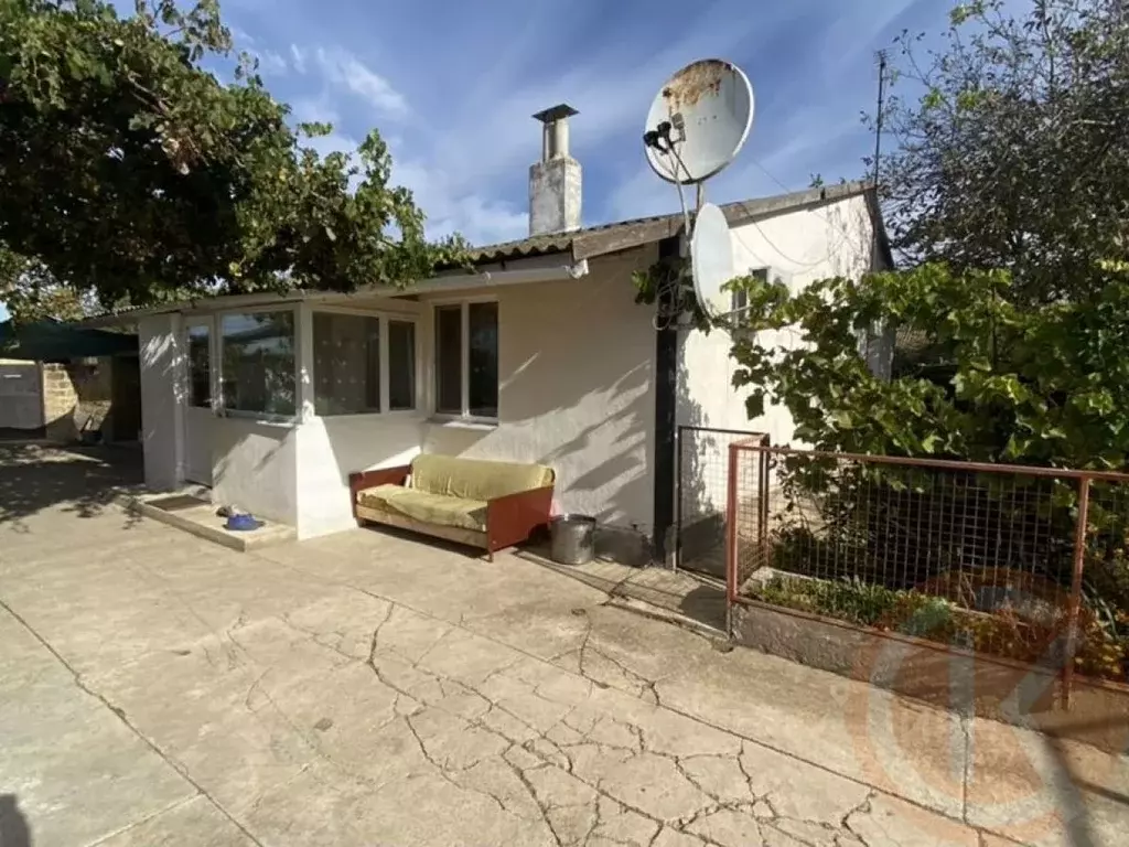 Дом в Крым, Сакский район, Добрушинское с/пос, с. Елизаветово ул. 40 ... - Фото 2