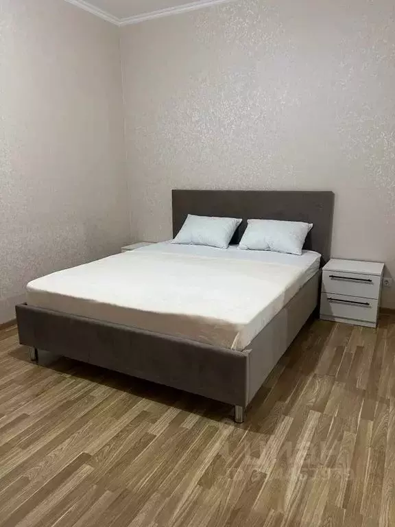 3-к кв. Карачаево-Черкесия, Черкесск ул. Свободы, 9 (90.0 м) - Фото 0