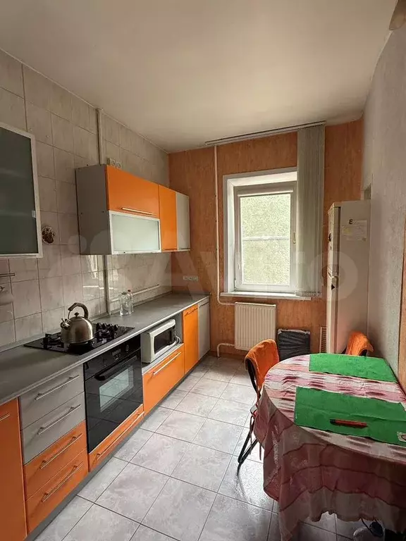 3-к. квартира, 60 м, 2/9 эт. - Фото 0