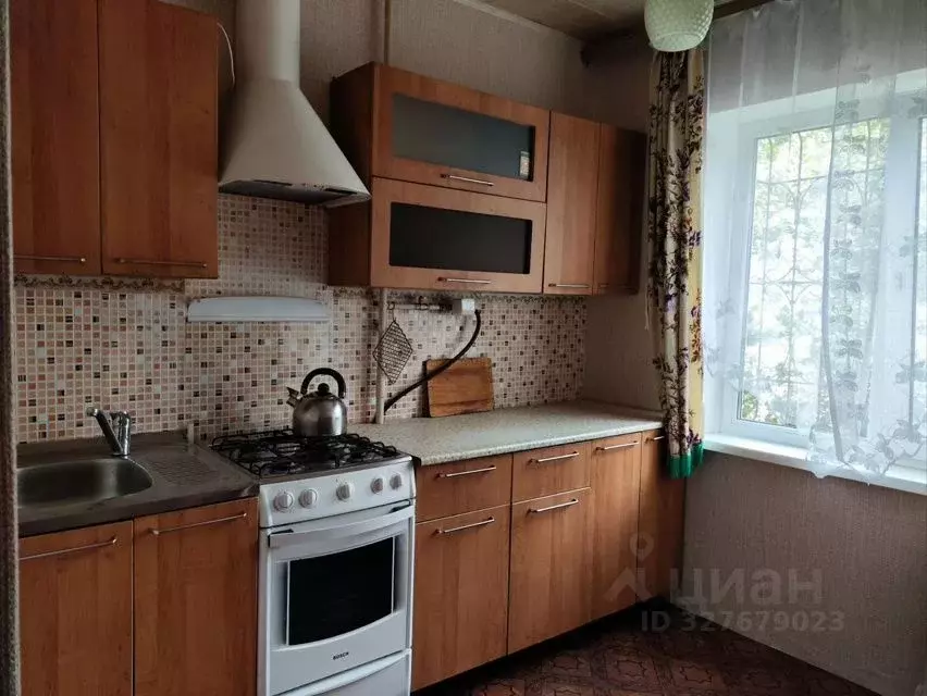 3-к кв. Омская область, Омск Городок Нефтяников мкр, ул. 22 Апреля, 4А ... - Фото 1