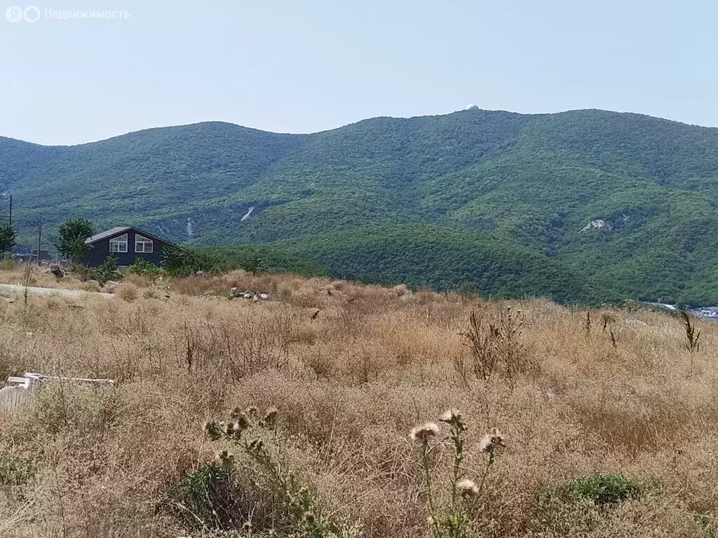 Участок в Мысхако, улица имени Малоземельца Сулеймана Тамаева (6 м) - Фото 0