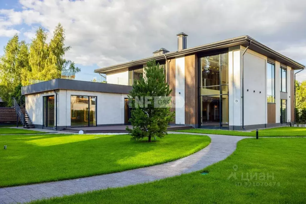 Коттедж в Москва Крекшино кп, ул. Клубничная, 132 (637 м) - Фото 1