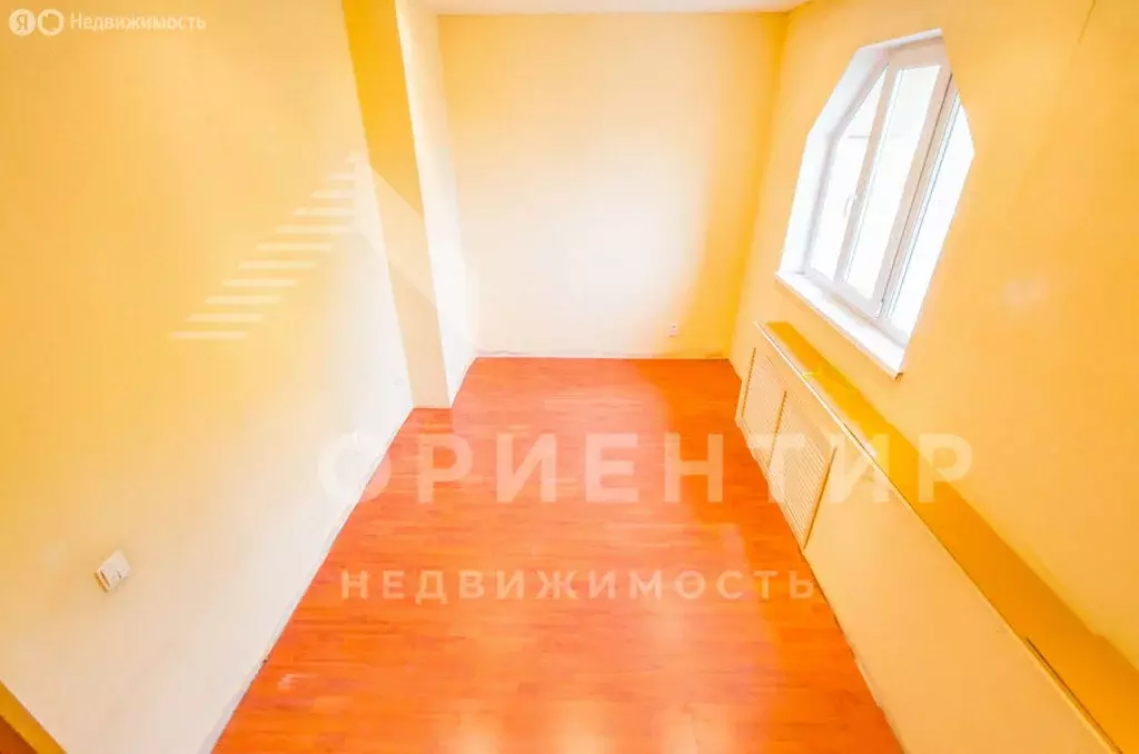 2-комнатная квартира: Екатеринбург, улица Белинского, 177Ак3 (71 м) - Фото 1