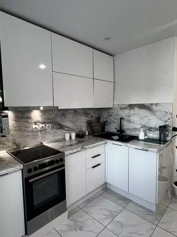 2-к. квартира, 50 м, 4/10 эт. - Фото 0