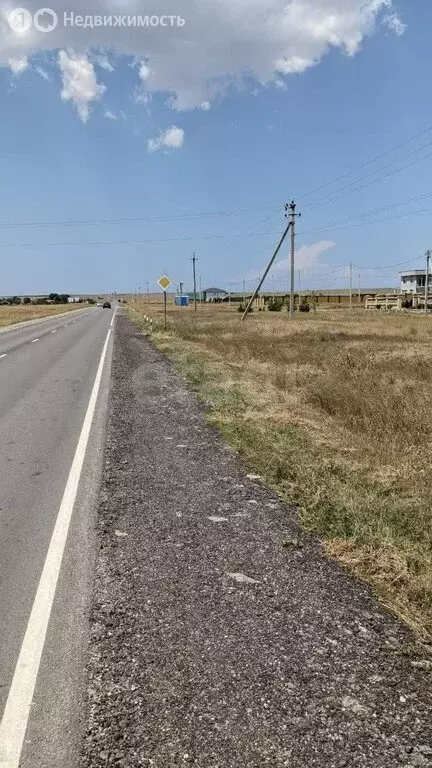 Участок в Черноморский район, Окунёвское сельское поселение, село ... - Фото 0