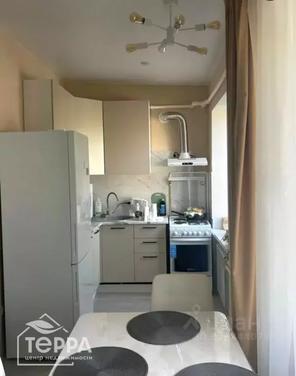 2-к кв. Крым, Евпатория ул. Казаса, 13 (41.5 м) - Фото 0