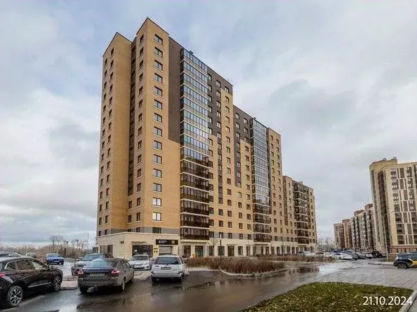 3-к кв. Красноярский край, Красноярск наб. Южная, 6 (80.2 м) - Фото 1