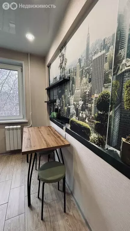 3-комнатная квартира: Ижевск, улица Ворошилова, 85 (62.4 м) - Фото 2