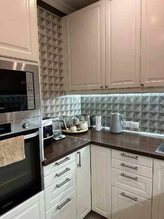 Продается 2-комнатная квартира - Фото 1